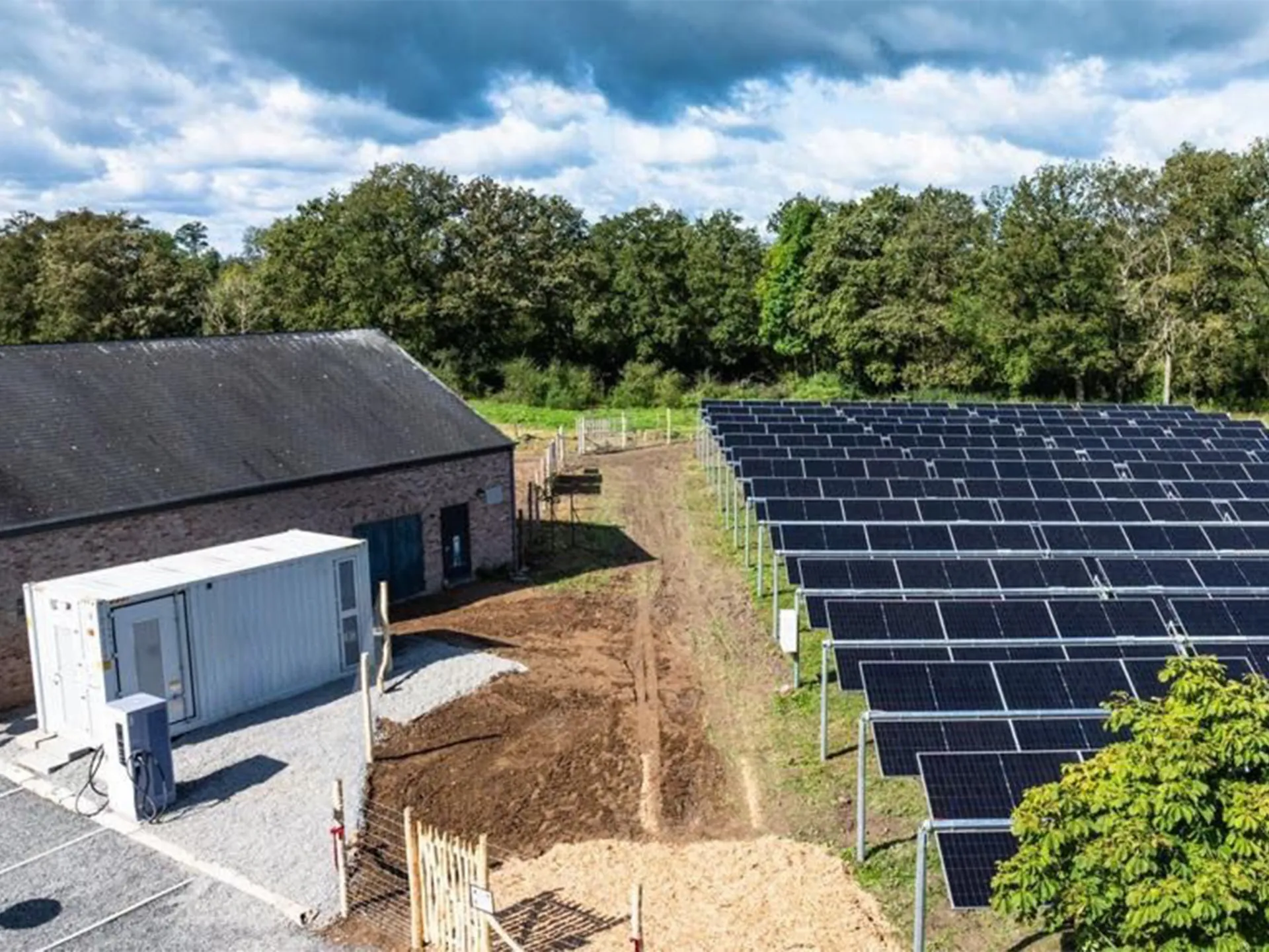 Belgium | 250kW–1000kWh PV + ESS + EV Charging Project